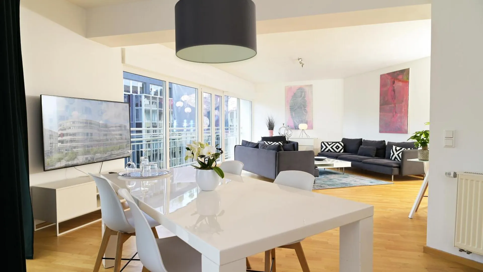 *** アパートホテル Victoria Apartments デュッセルドルフ ドイツ